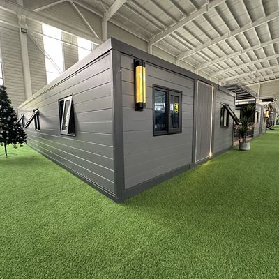 Consumo de energía de 12kw Contenedor expandible de 40 pies Casa para 3-6 personas con sistema eléctrico y sistema de interruptor de circuito